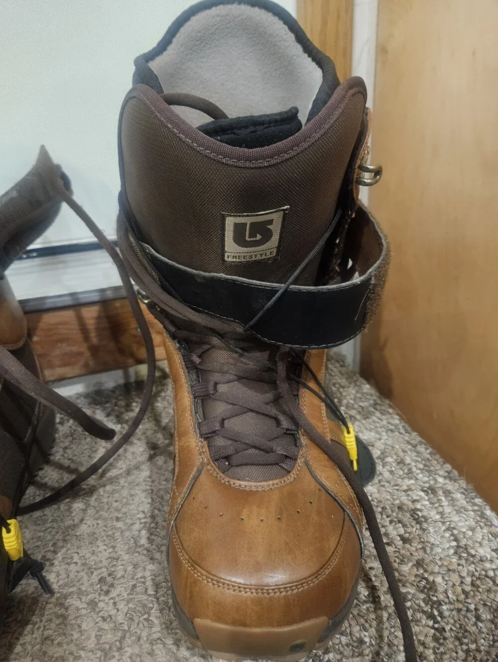 Burton Men’s Freestyle Snowboard Boots Size 10.5